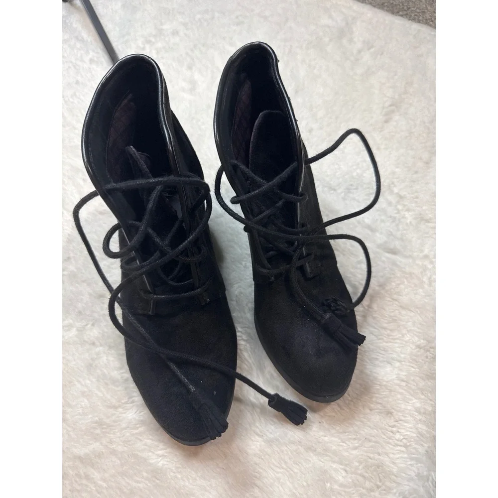 Madden Girl Dallyy Wedge Booties Women 7.5 Black Good Lace Up Tassel Ankle Boots